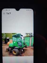 Kosiarka wrzecionowa John Deere 3235c 4×4 do dużych powierzchni