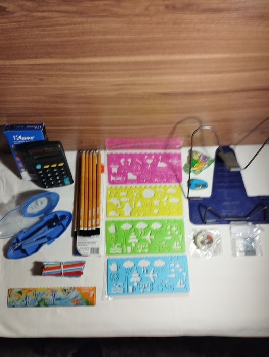 Тропинка...Альбомы. Раскраски.Канцтовары разн., 39 предметов.