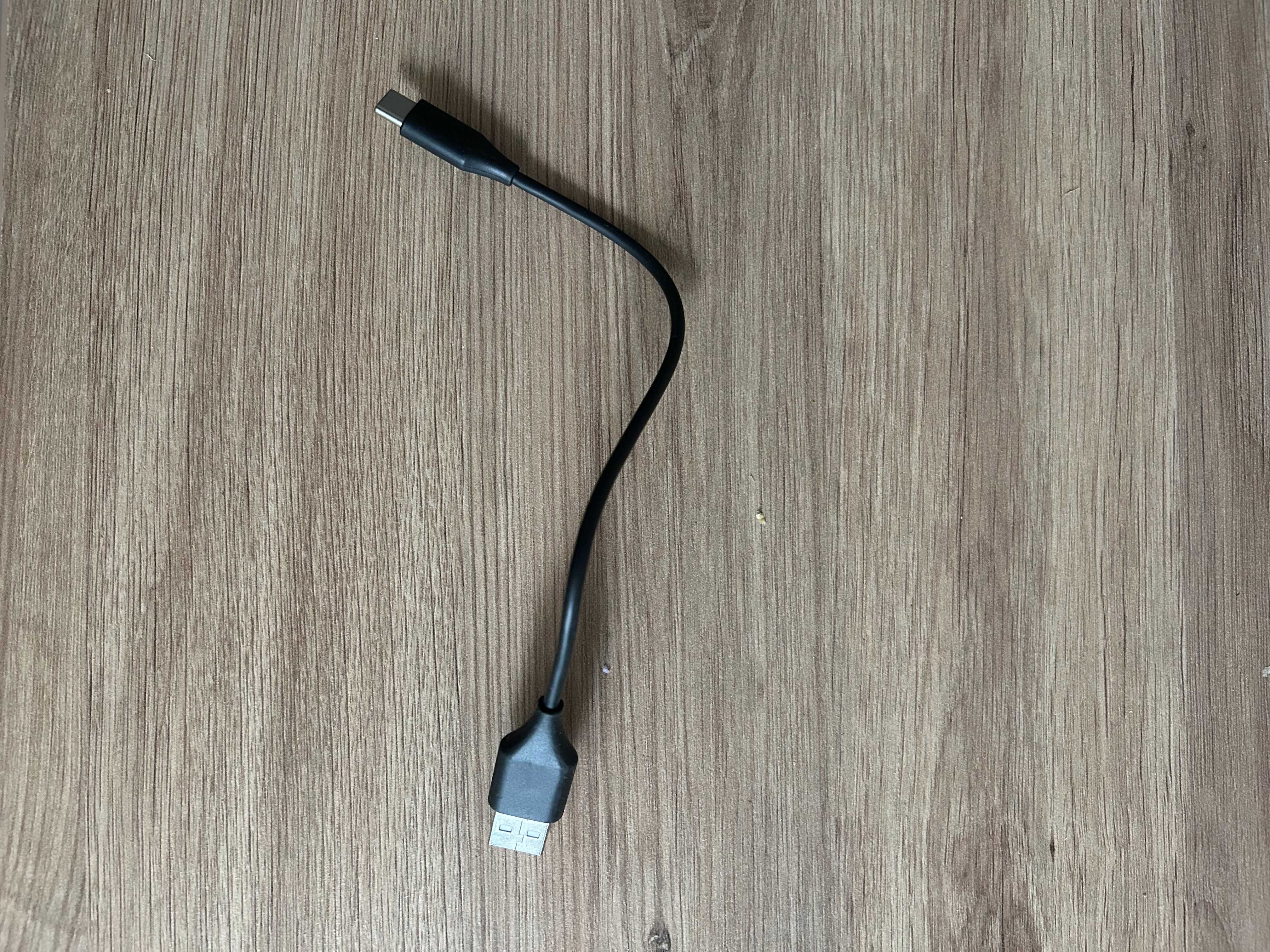 Zestaw kabli USB, USB-C, jack 3,5 mm – Wyprzedaż Garażowa
