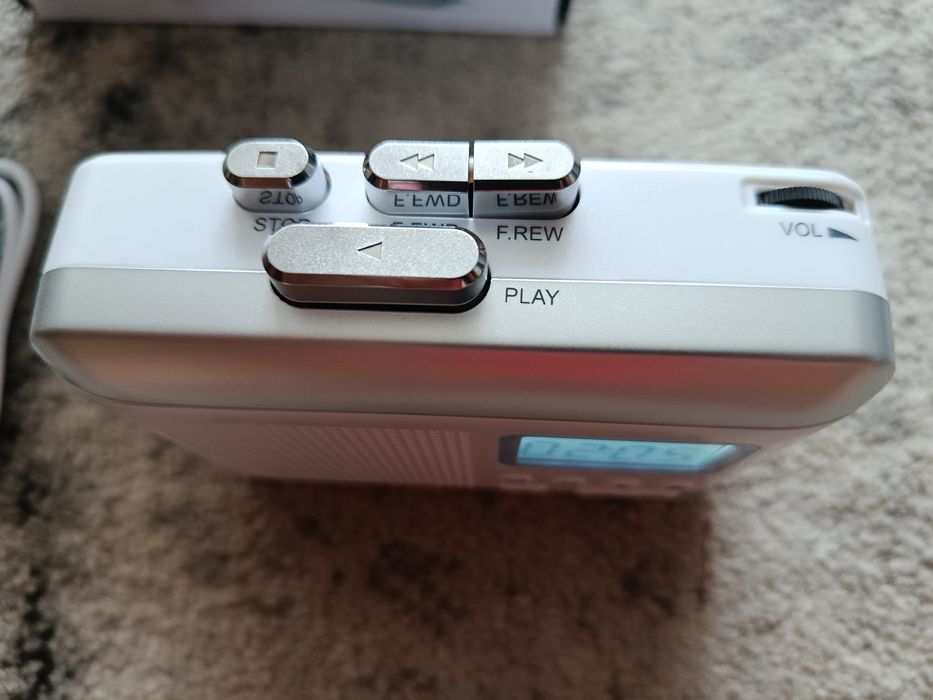 Портативний касетний та mp3 плеєр Walkman з 16 ГБ SD-картою Вінтажний