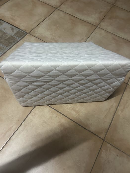 Vendo 2 almofadas de leitura