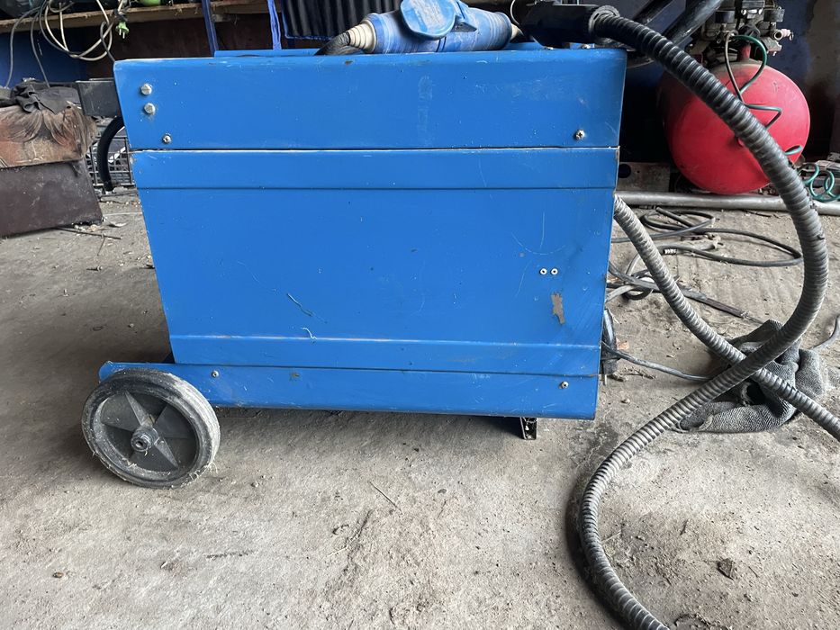 Зварювальний напівавтомат Lemamig 130