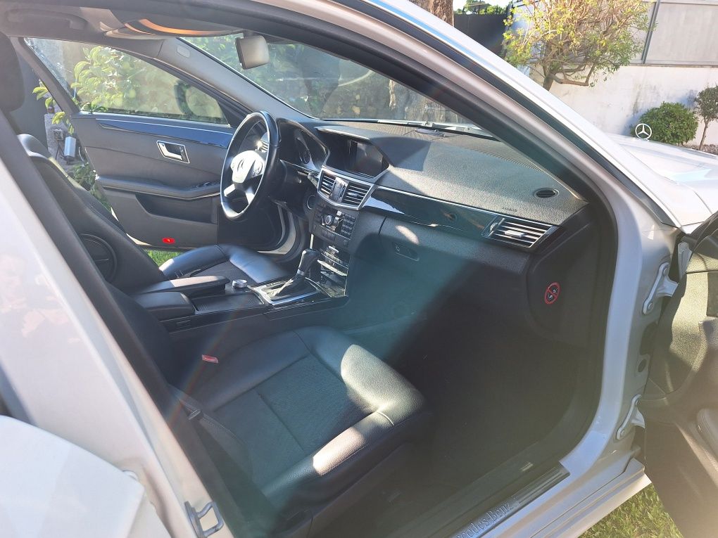 Mercedes-Benz E250 Avantgarde Automático