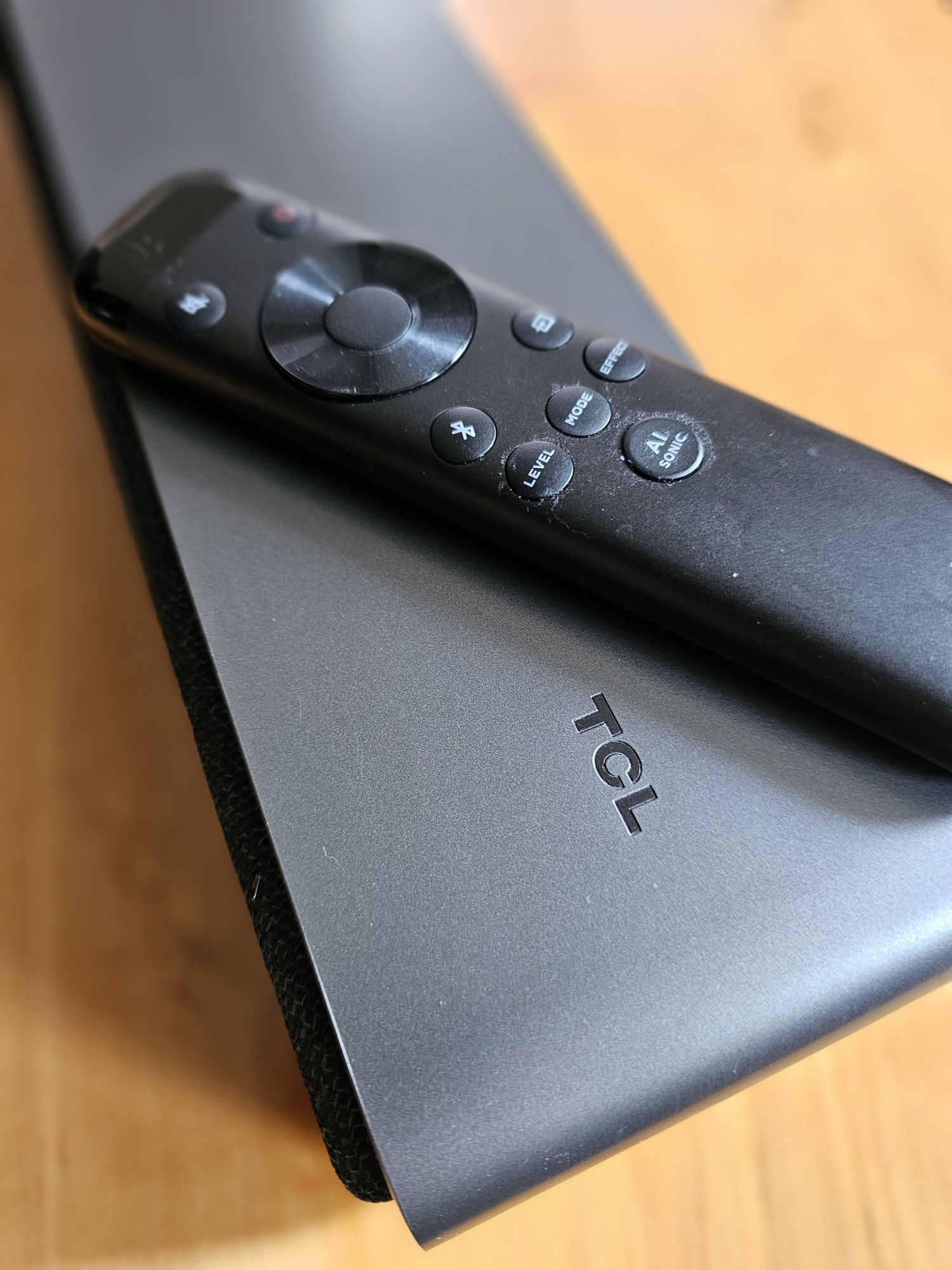 Soundtrack TCL z Subwooferem P733