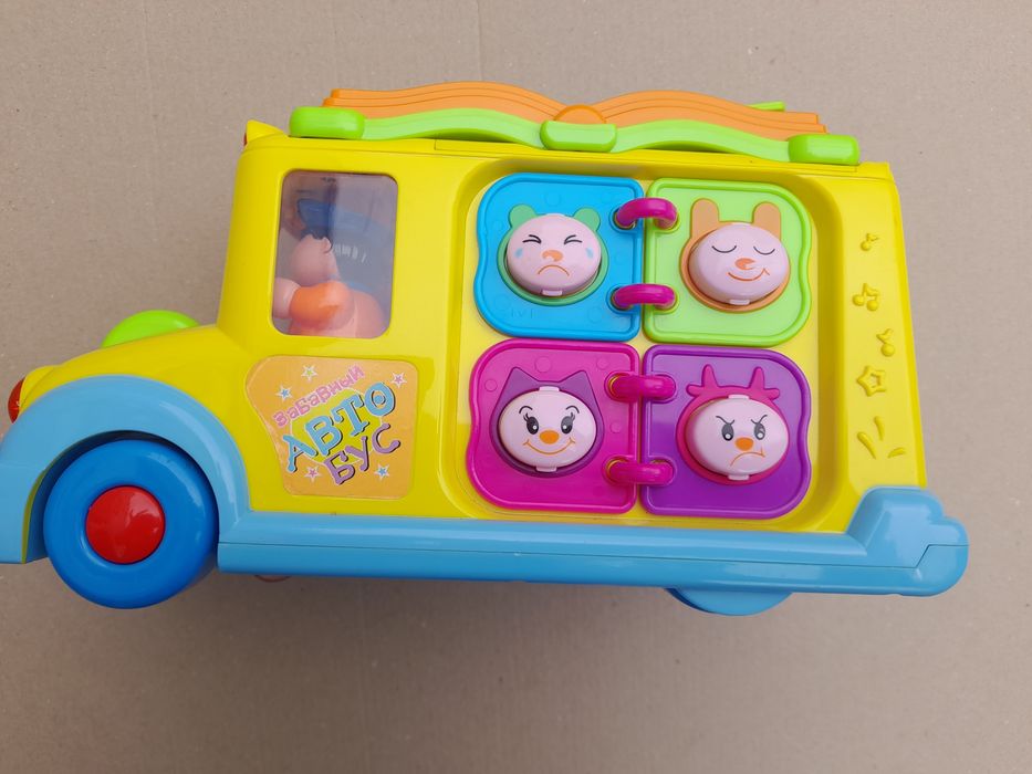 Продам дитячі іграшки