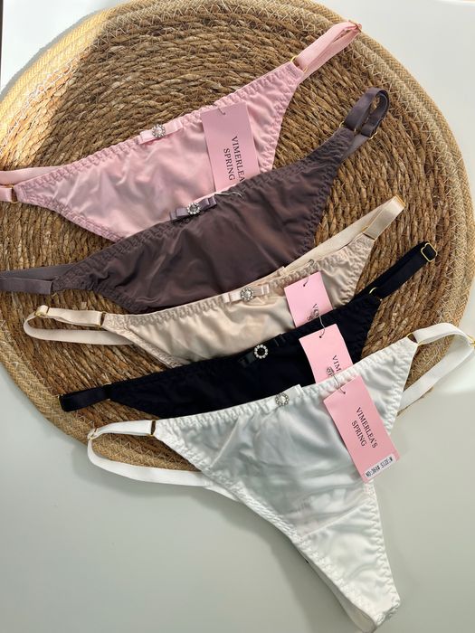 Жіночі трусики. Труси.