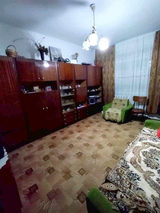 Будинок в центі смт Іваничі вул. Жукова