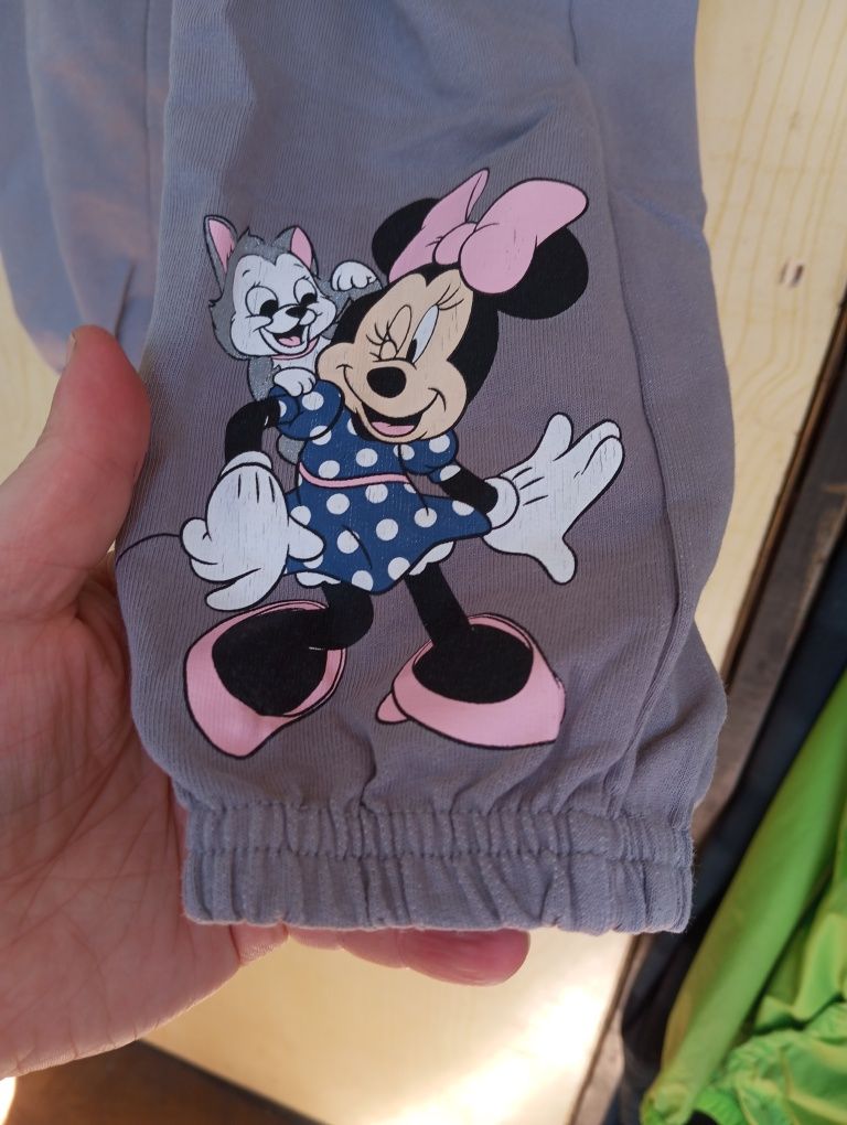 Spodnie dresowe Disney rozmiar 116