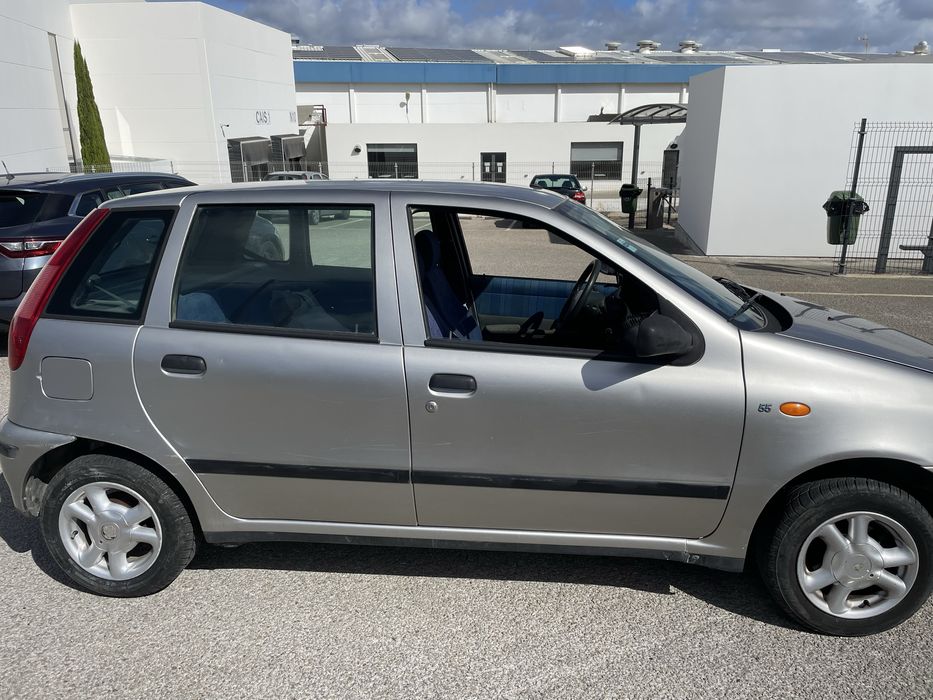 Fiat Punto impecável