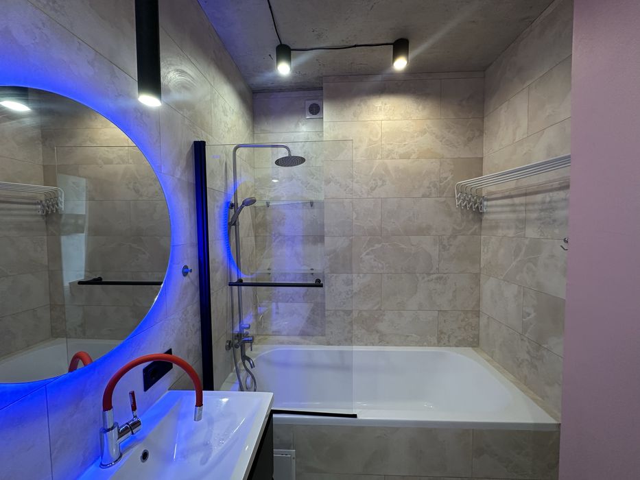 Продам квартиру на Біговій 17