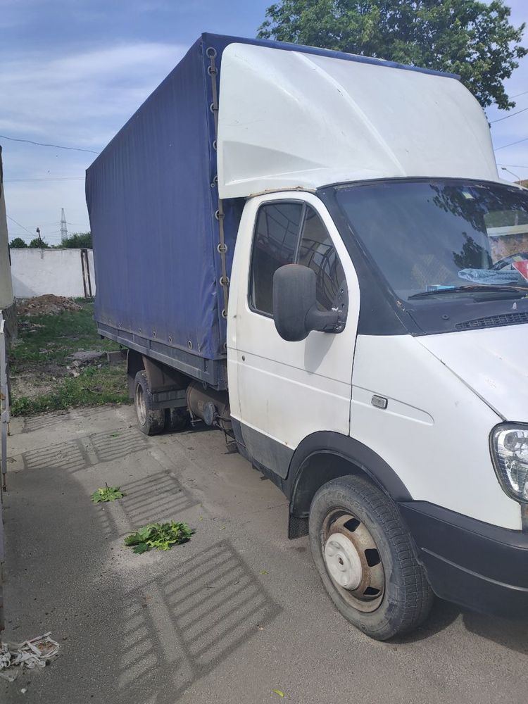 Автомобіль вантажний ГАЗ 330214
