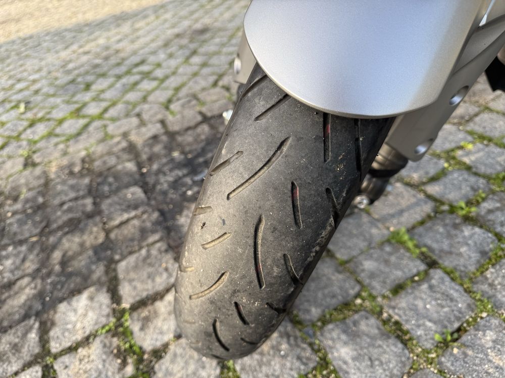 Honda CB125R 2023