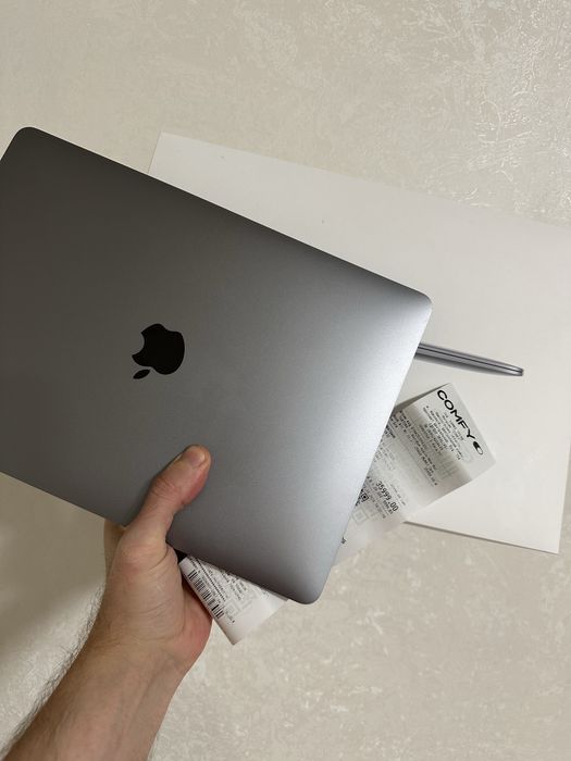 Идеал Macbook M1 Air комфи  8/256, макбук