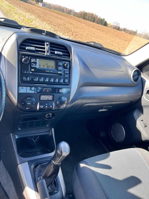 sprzedam toyota rav 4 fl 2004 r 2.0 150 KM