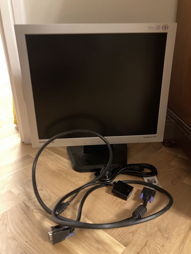 Monitor vga samsung 19”