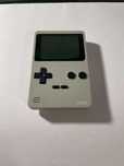 przenośna gra typu GameBoy