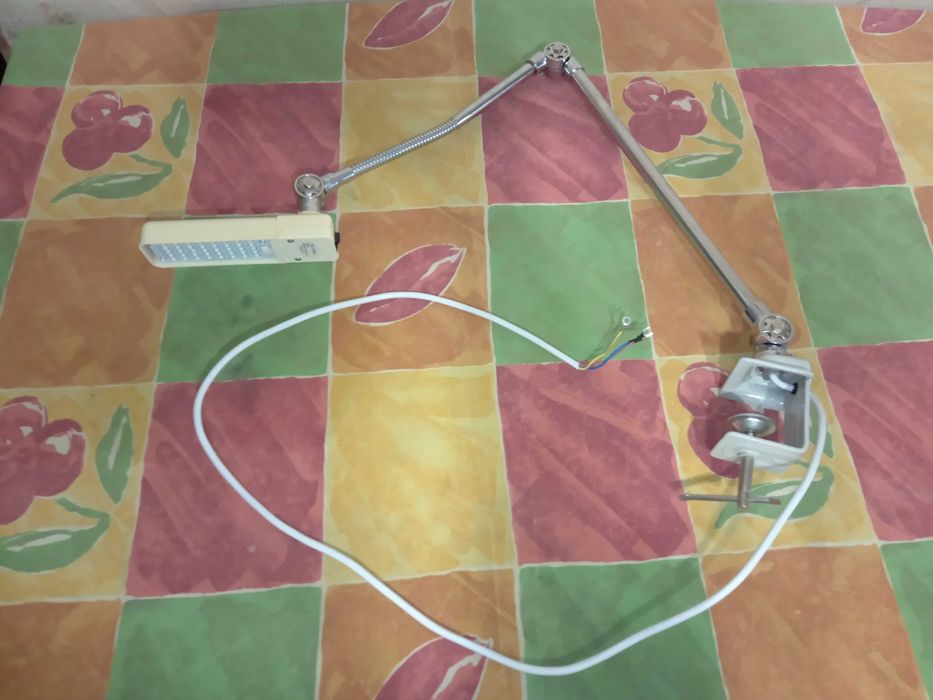 Лампа настольная швейная светодиодная