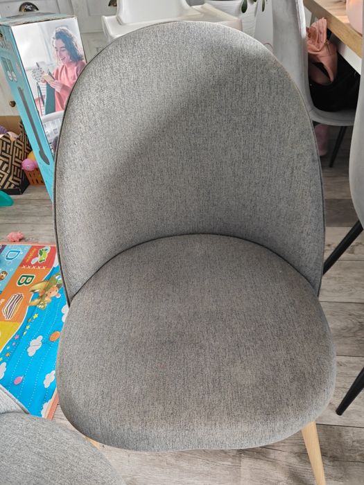 Sprzedam krzesła skandynawskie Jysk krzesło