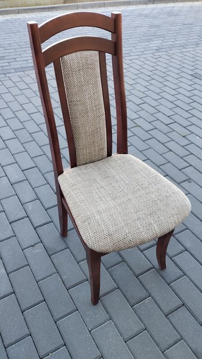 Krzesła drewniane tapicerowane