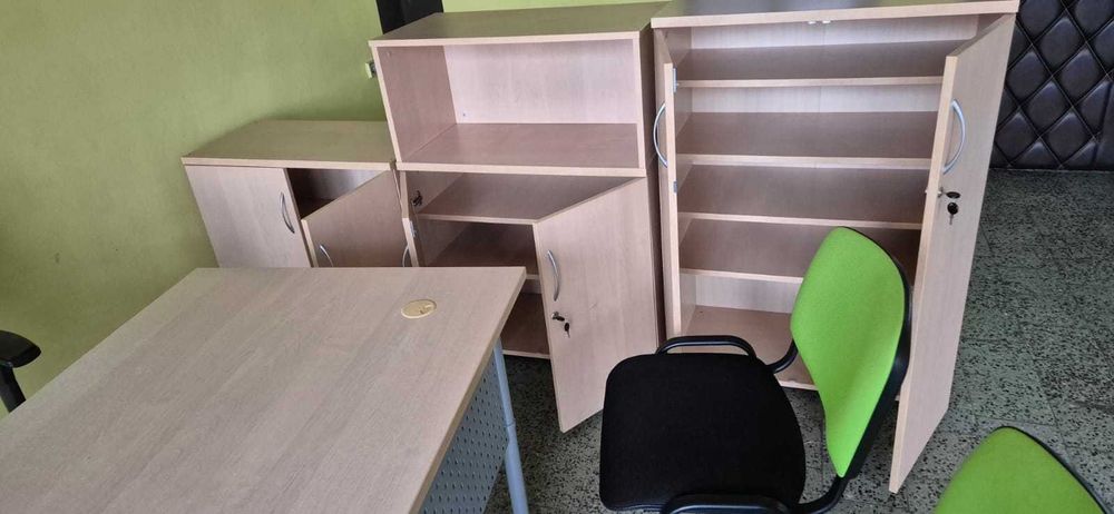 Meble biurowe zestaw biurko szafa komoda krzesła