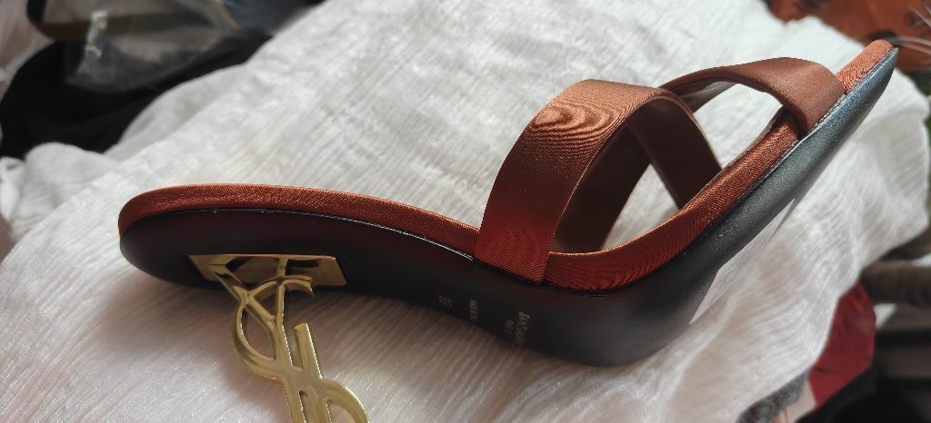 Saint Laurent sandals Ysl opyum jedwabne klapki r 39