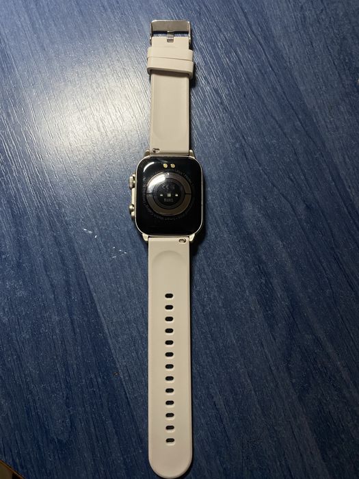 Продам смарт годинник