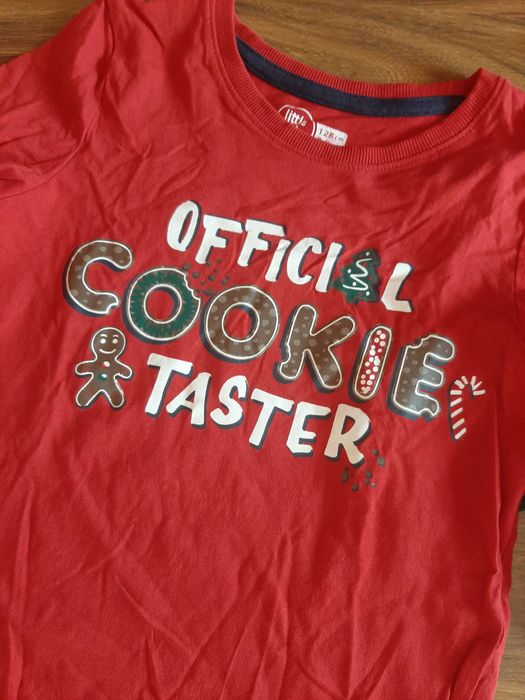 2×Śwìąteczne koszulki 122-128