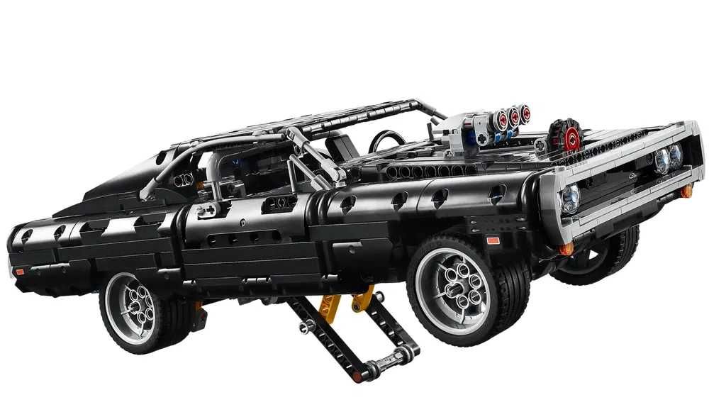 Конструктор TECHNIC DOM’S DODGE CHARGER 1168 деталей