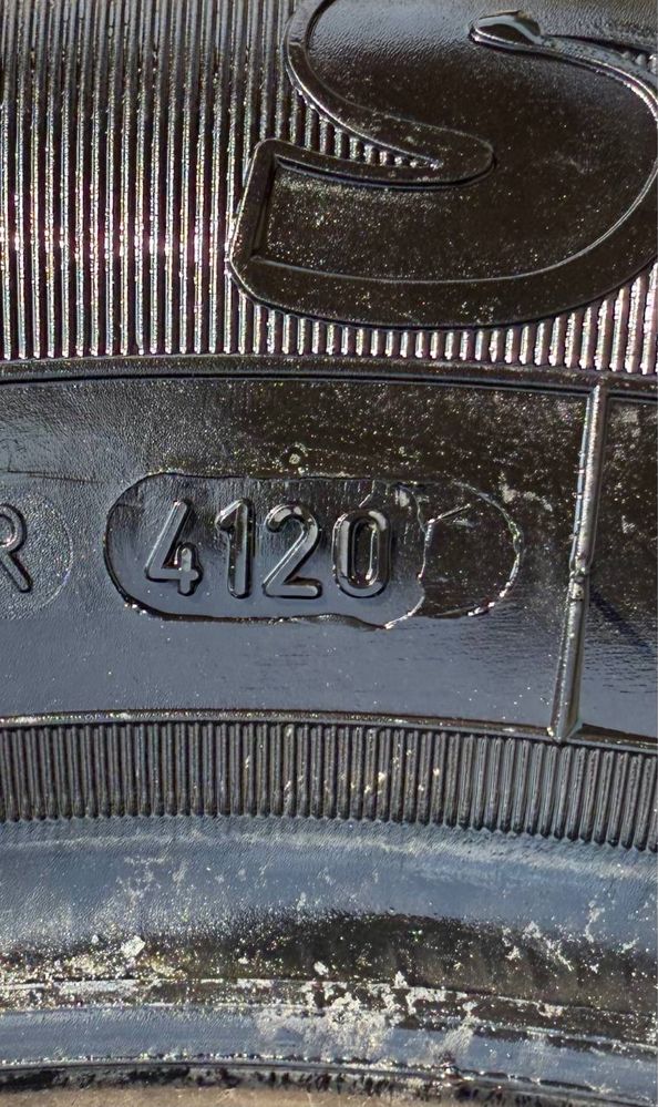 Шины б у 185/70R14 SAVA adapto  зимняя