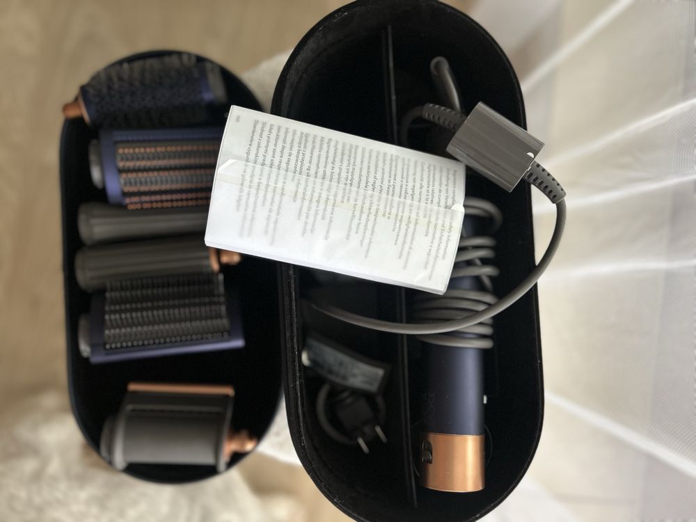 Dyson Airwrap Styler — stan idealny, kupiony maj 2023