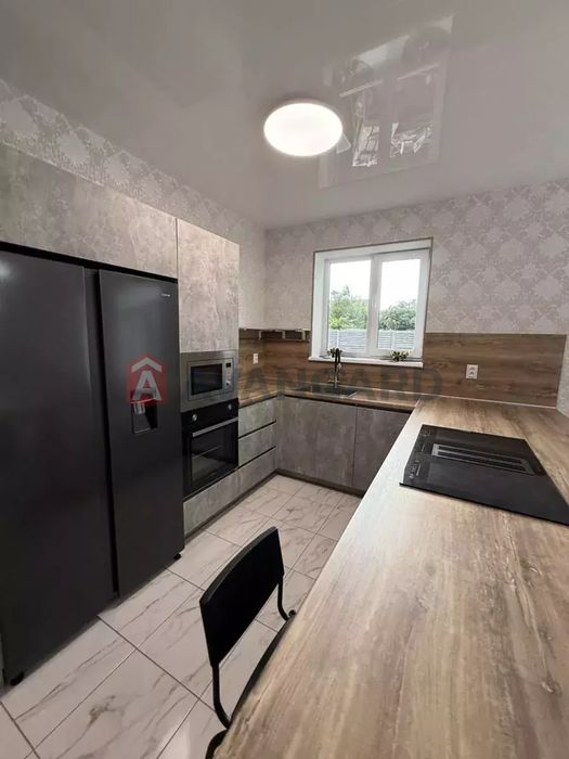 Сучасний Будинок в Подгородное з Новим ремонтом, 3 спальні