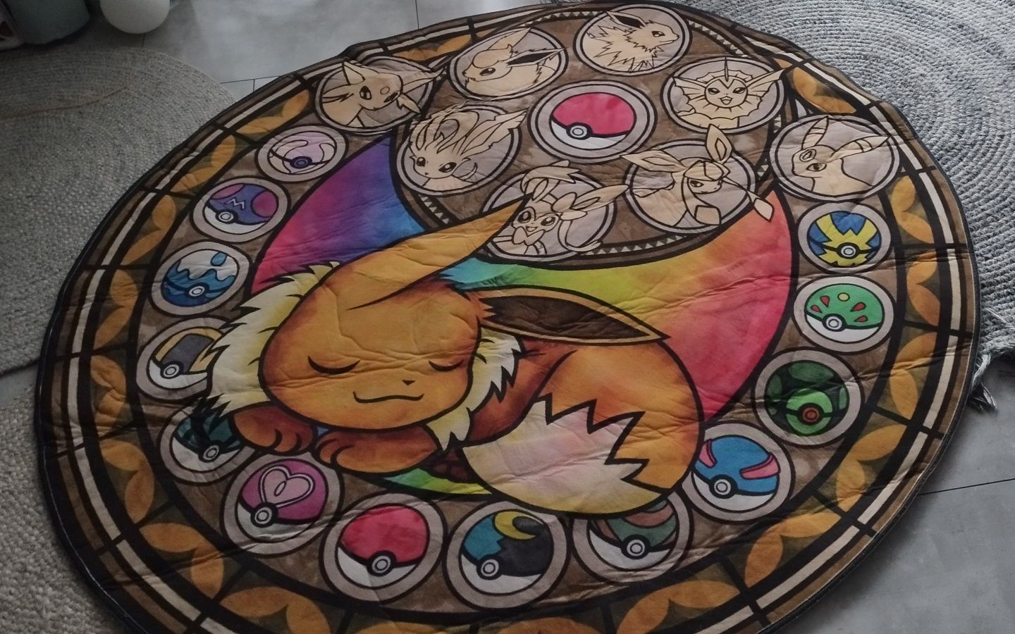 Dywan pokemon eevee 155cm