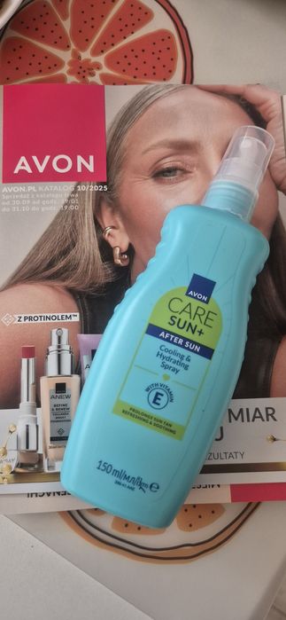 Nawilżająco-chłodzący spray po opalaniu Avon