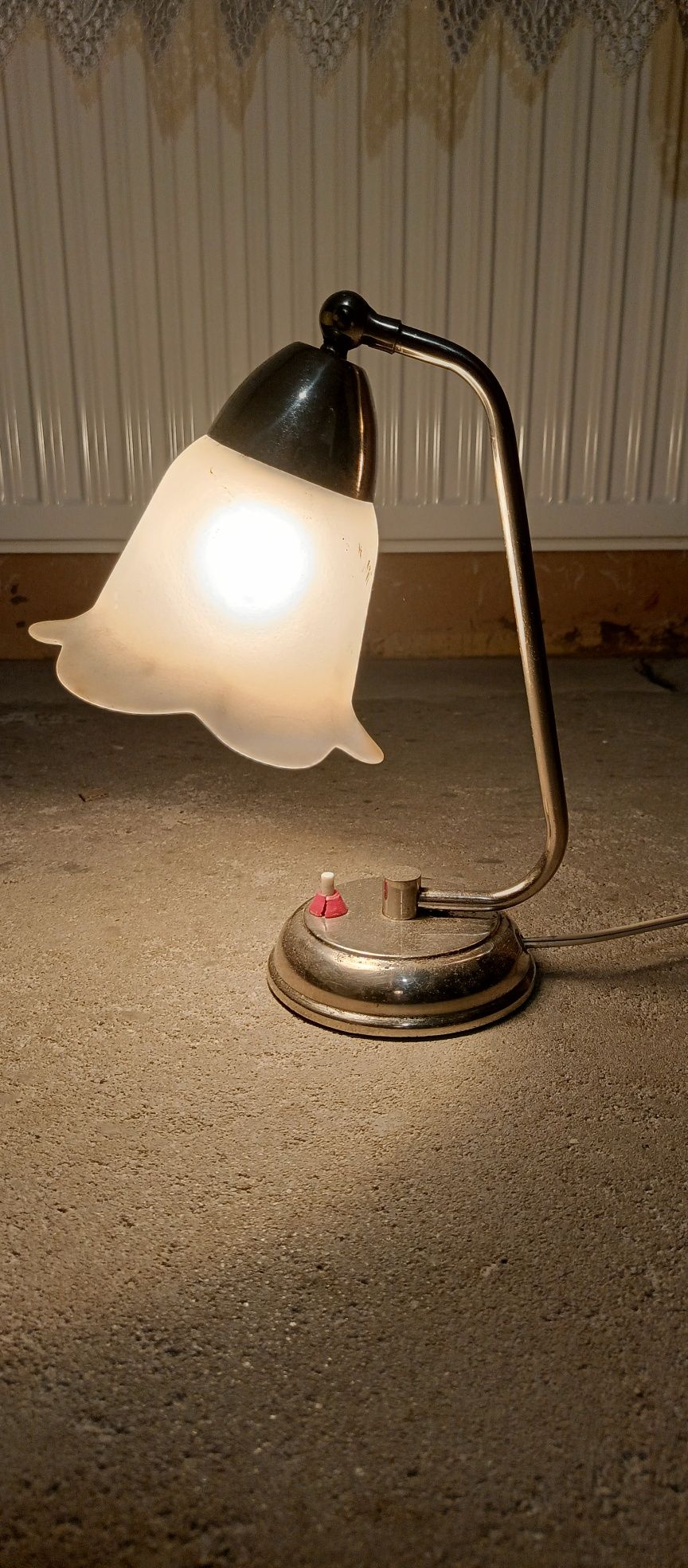 Stara lampka biurkowa
