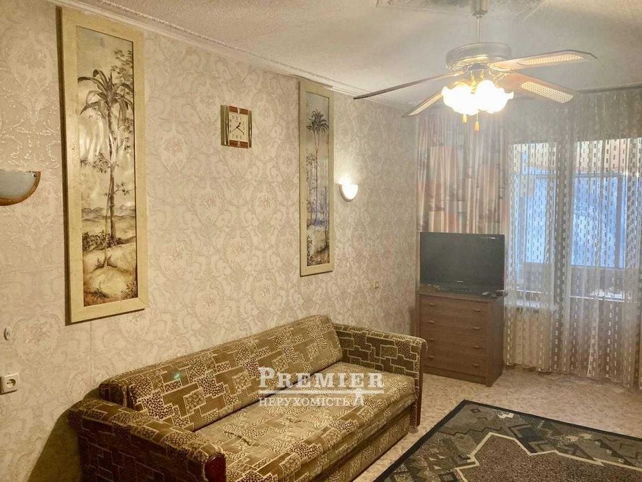 Продам 2-х ком квартиру рядом с парком Шевченко.