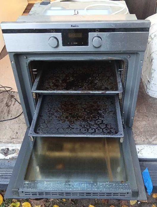 Piekarnik elektryczny do zabudowy AMICA EBI8562