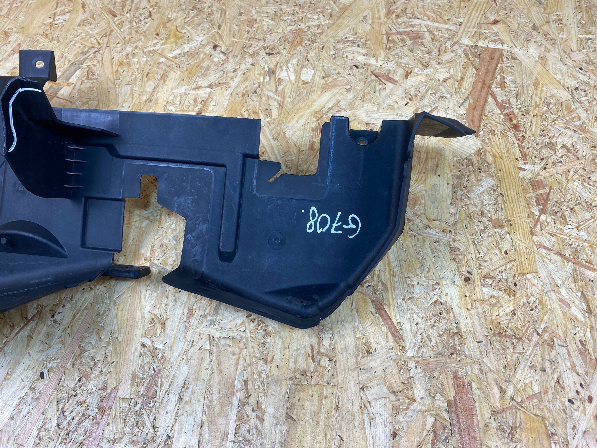 Kierownica Wlot Powietrza przód Ford Ranger Iii JB3B 8311 AD 2019
