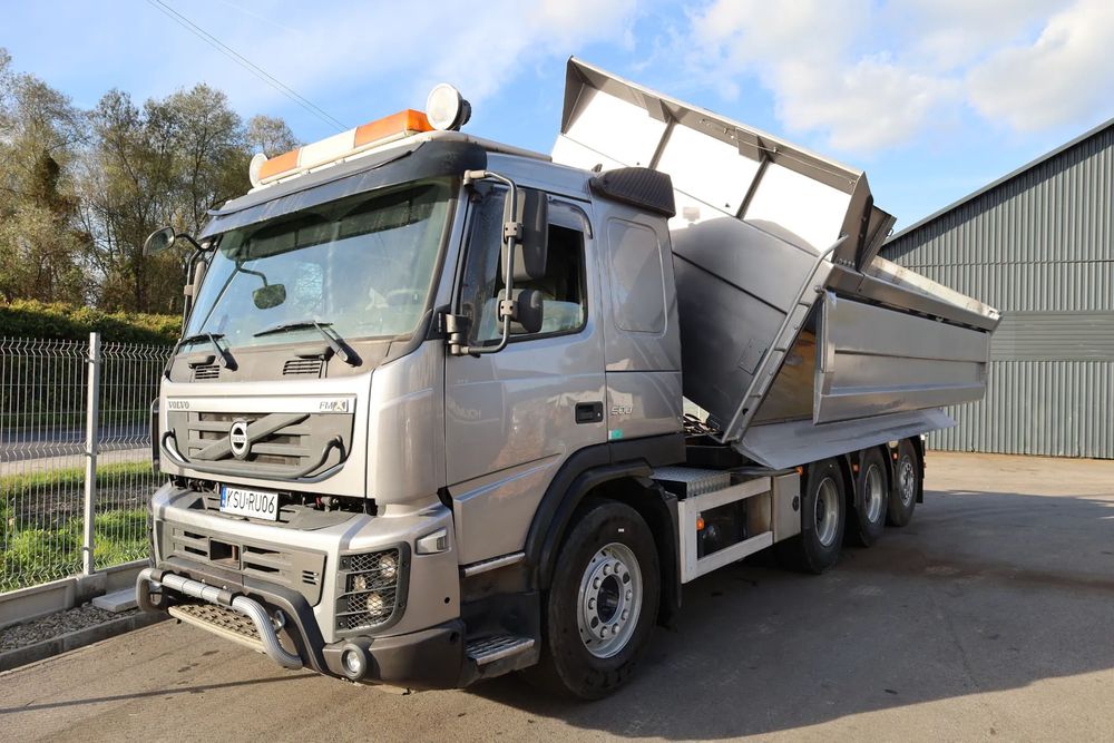 Volvo FMX 500  VOLVO FMX 500 Tridem 8x4 /  Hydroburta / Niski Przebieg /