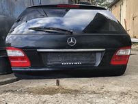 Задні двері MercedesW211 універсал,E-220,комплектна
