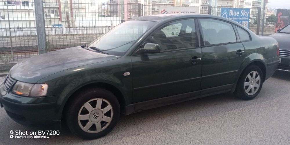 Volkswagen Passat sedan