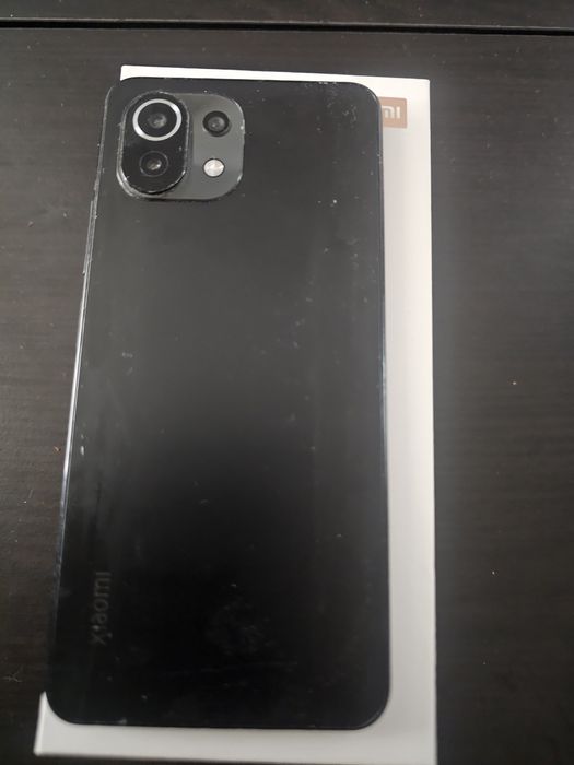 Xiaomi Mi 11 Lite 5G - Truffle Black | 8GB RAM + 128GB ROM | COMO NOVO