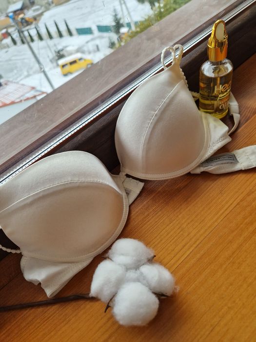 Бюстгалтер Intimisimi Натуральний ШОВК