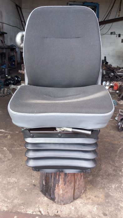 Кабина МтЗ 80 82 892 Сідушка МтЗ Крісло Сиденье Пилот МтЗ Кабіна МтЗ