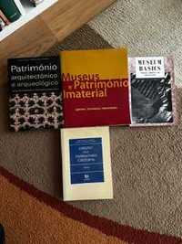 Vendo conjunto de 4 livros: Museus | História do Património