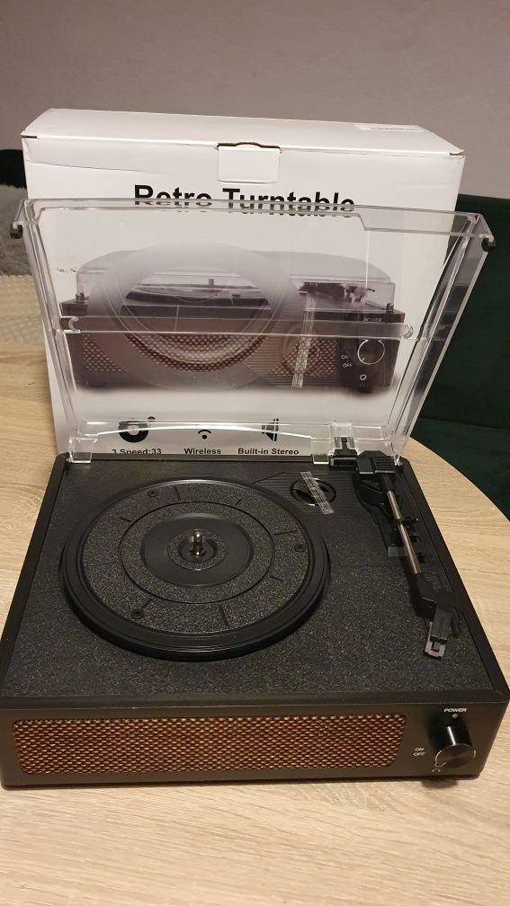 Gramofon, adapter, głośnik, retro