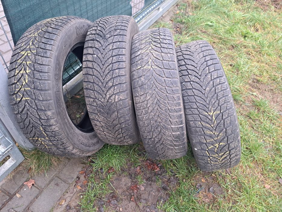 Opona zimowa 225/65R17