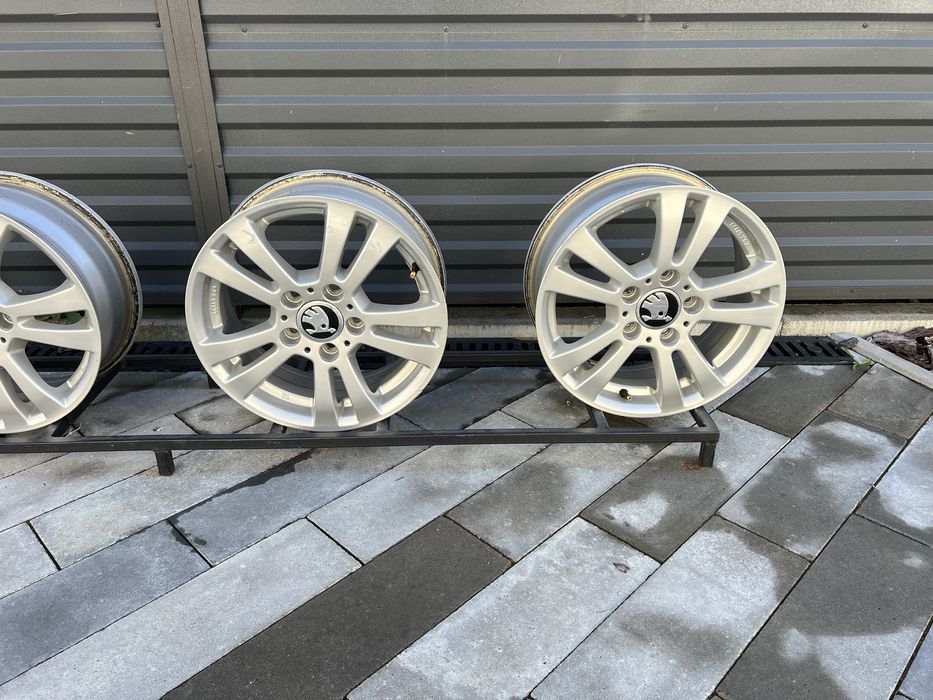 Диски 15R 5x112 6J ET44 DIA57.1 Skoda Audi VW Goff