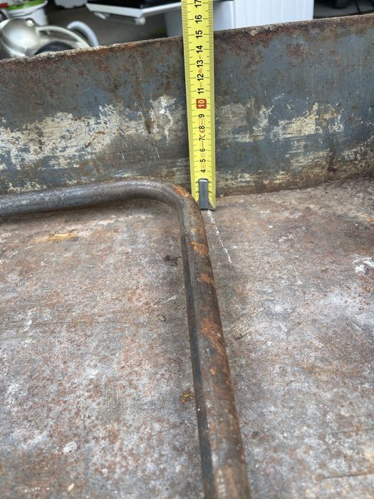 Тачка металева в гарному стані