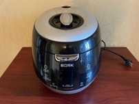 Продам Мультиварка-скороварка Bork U702