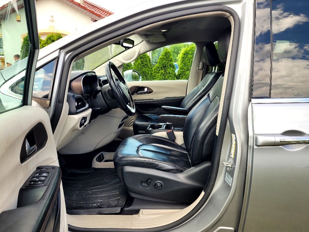 Chrysler Pacifica 3.6*V6**Stan Bardzo Dobry**Zadbany**Lekko Uszkodzony